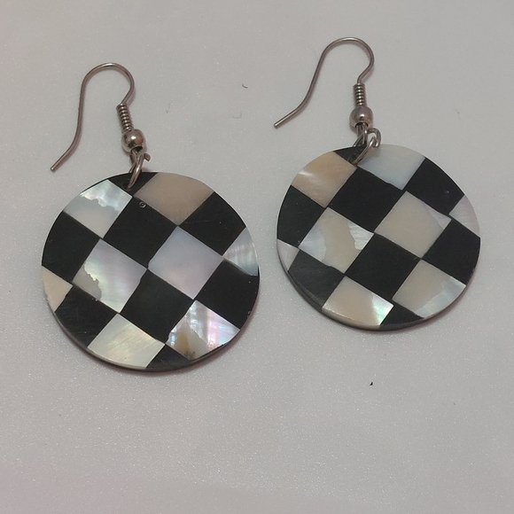 Jewelry - Black White Checkered Mosaic MOP Shell Round Disc Dangle Earrings